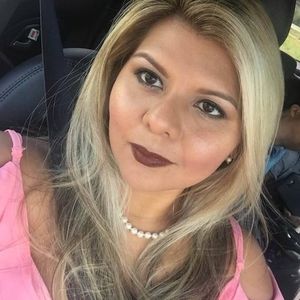 Meet your Posher, Juanita